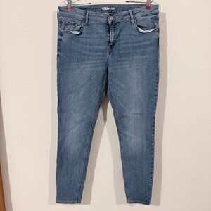 Old Navy Distressed Blue Jeans Size 14 – Ripped Skinny Fit